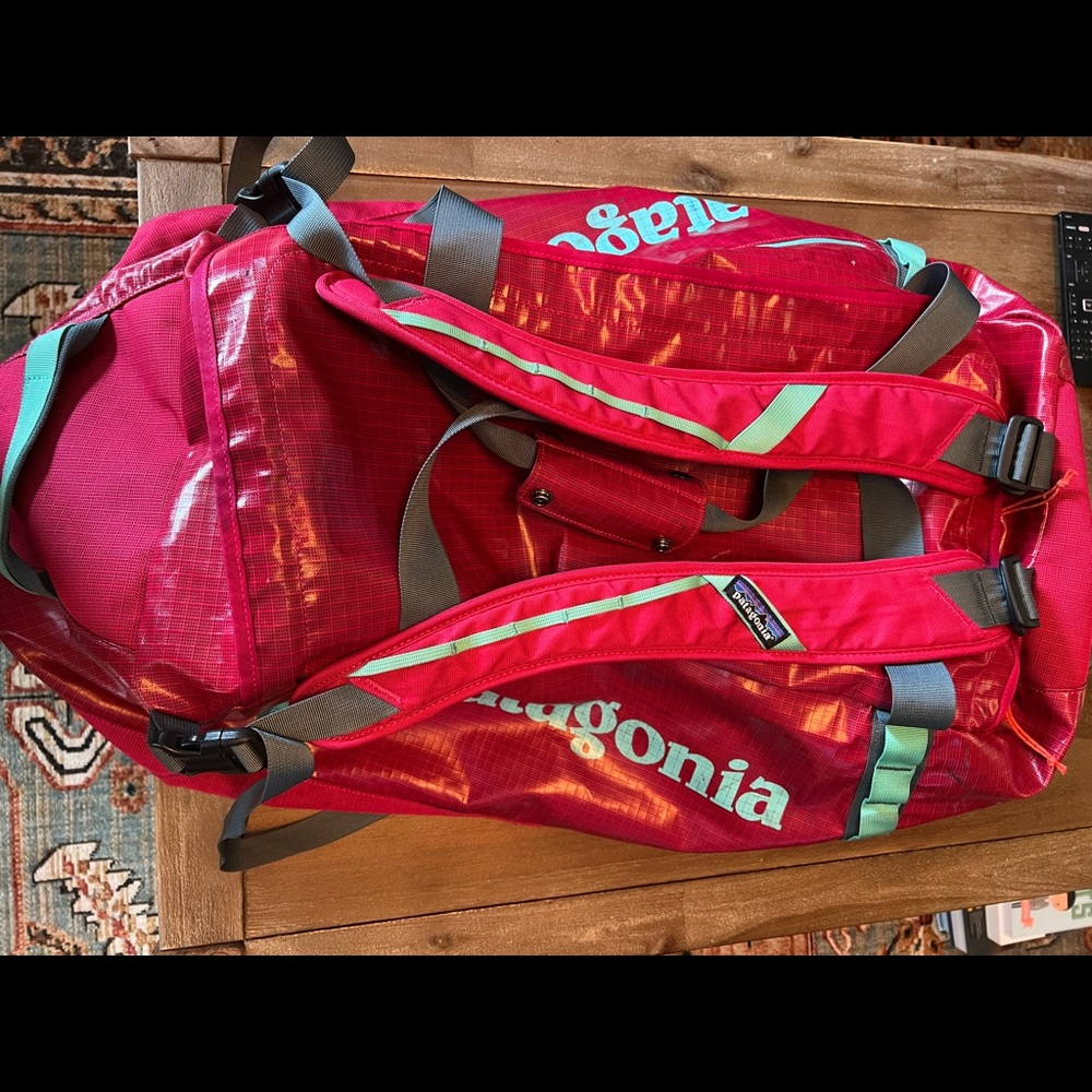 Patagonia Large Black Hole Duffel 90 L